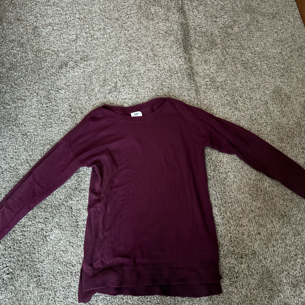 Medium Burgandy Old Navy Sweatee